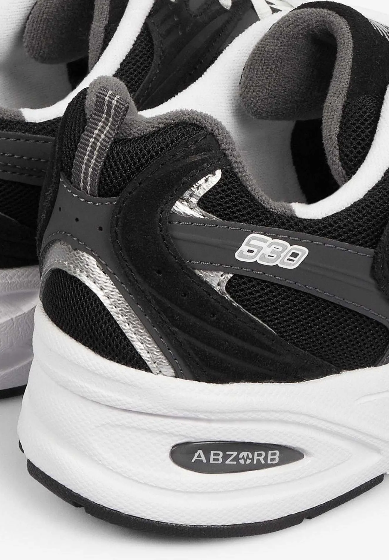 Scalpers Sneakers<New Balance | 530 Men'S Sneakers