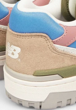 Scalpers Sneakers<New Balance | 550 Women'S Sneakers