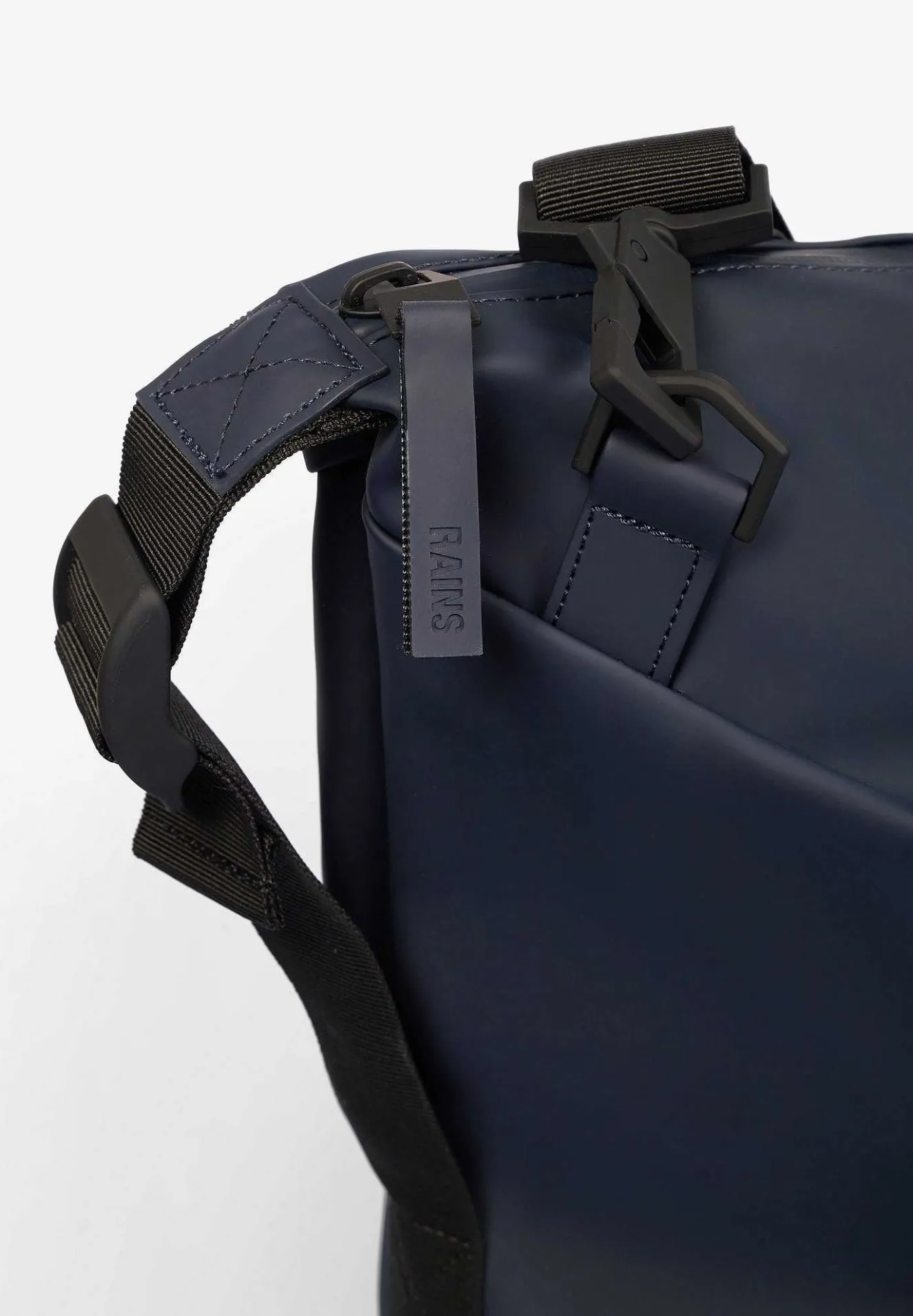 Scalpers Backpacks And Toiletry Bags<Rains | Weekend Thread Bag