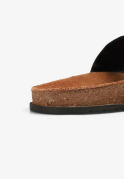 Scalpers Sandals<Studded Buckle Leather Sandals