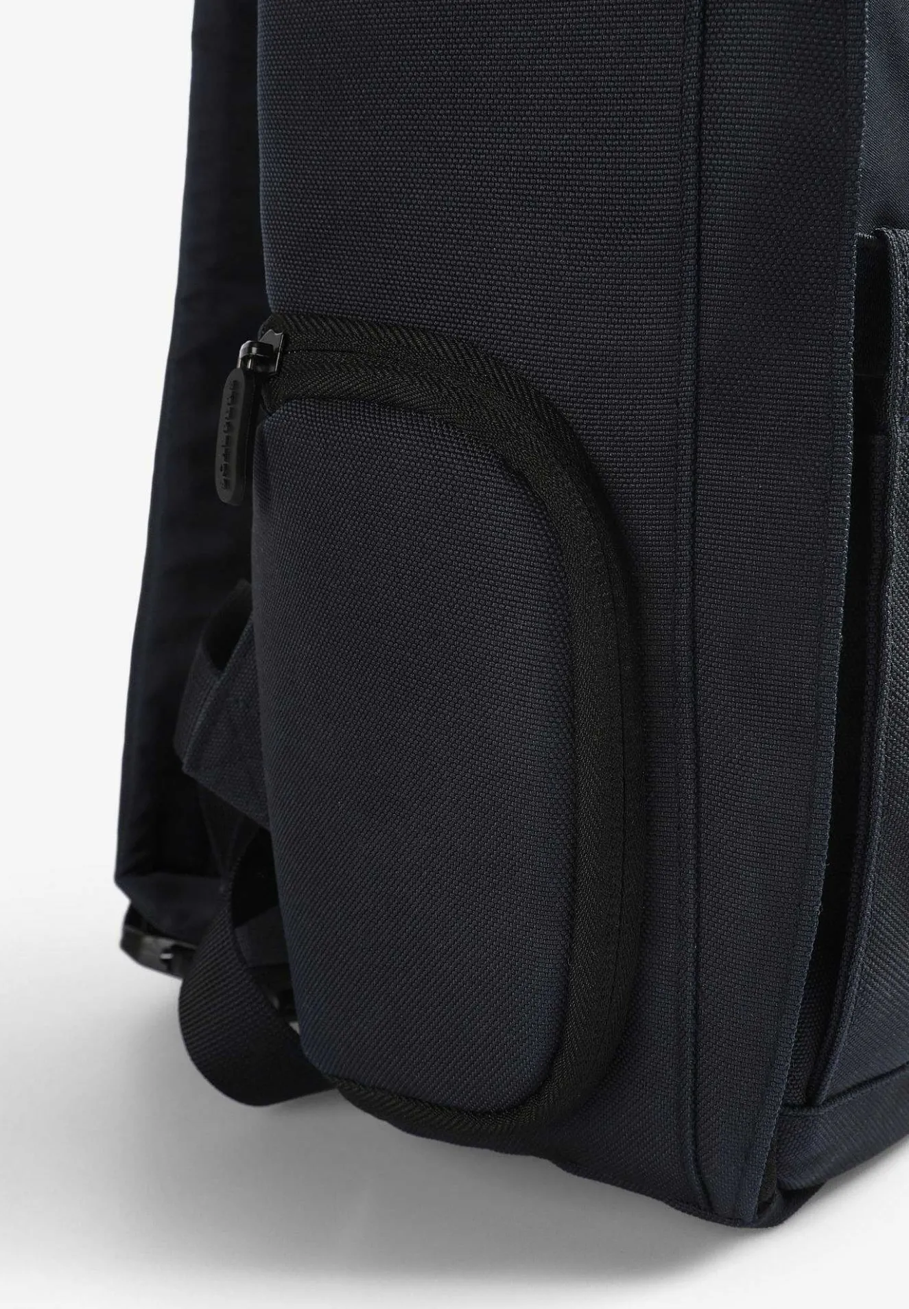 Scalpers Backpacks And Toiletry Bags<Travel Backpack Pockets